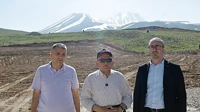 Başkan Büyükkılıç müjdeyi verdi: Erciyes'in Develi Kapısı'na yürüyen bant