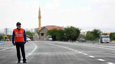 Başkan Çolakbayrakdar: 'Şehrimizin ulaşımını geleceğe taşıyan devasa bir eser kazandırdık'