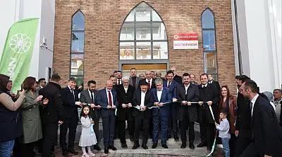 Başkan Çolakbayrakdar, 'Vatandaşlarımıza daha konforlu yaşam imkanları sağlıyoruz'