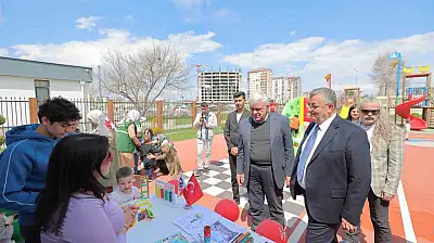 Büyükşehir'in çocuk kütüphanesinde 'Kayseri Kent Konseyi 23 Nisan' etkinliği