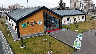 Büyükşehirin çocuklara özgü kütüphanesi ve müzik okulunda eğlenceli yarıyıl etkinlikleri