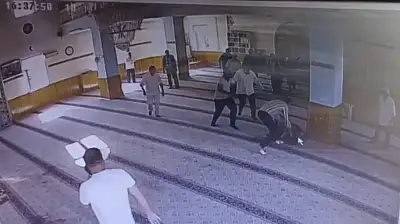 Camideki cinayette sanığa tahrik indirimi ile 16 yıl hapis