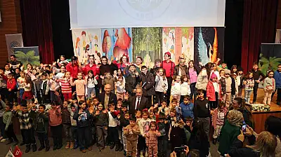 Çocuklar Yalçın Başkan'ın karne hediyesi ile eğlendi