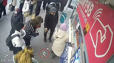 Döviz düşüren vatandaş, parasına kavuştu