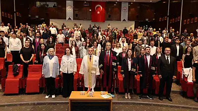 ERÜ Eczacılık Fakültesi'nde 'Önlük Giyme Töreni' düzenlendi