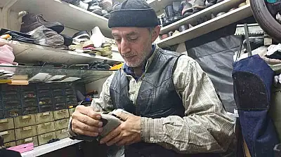 Hayırsever ayakkabı tamircisi