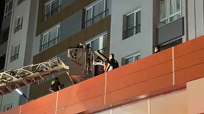 Kayseri'de 13. katta yangın: Balkondan düşen ev sahibi hayatını kaybetti