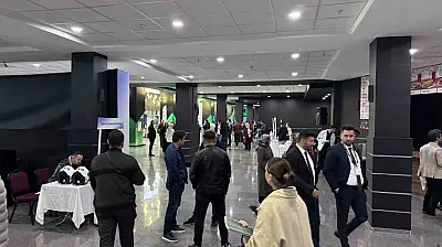 Kayseri'de bin 500 işsiz işverenle buluştu