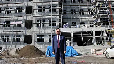 Kayseri'de ikili eğitimi sona erdirecek okulların inşaatları devam ediyor
