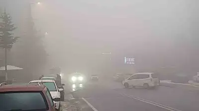 Kayseri'de sis görüş mesafesini düşürdü