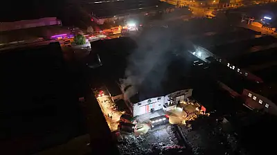 Kayseri'de sünger fabrikasında yangın