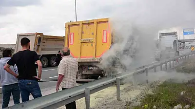 Kayseri'de tırın lastiklerinde çıkan yangın büyümeden söndürüldü
