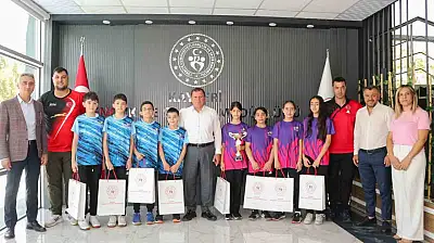 Kayseri kız takımı ANALİG'de Türkiye Şampiyonu oldu