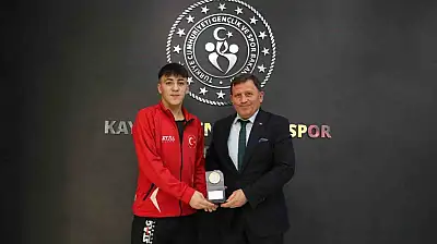 Kenan Eren Kahraman'dan Ali İhsan Kabakcı'ya ziyaret