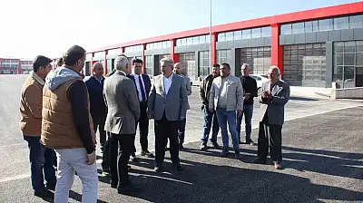 Melikgazi Belediyesi'nden Yeşilyurt Oto Sanayi Sitesi'ne büyük katkı