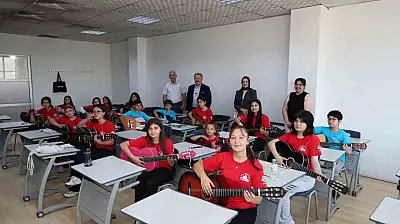 Melikgazi'de 7 bini aşkın kursiyerle yaz dolu dolu geçiyor