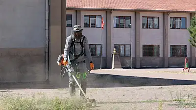 Melikgazi'de okullar yeni eğitim - öğretim yılına hazırlanıyor