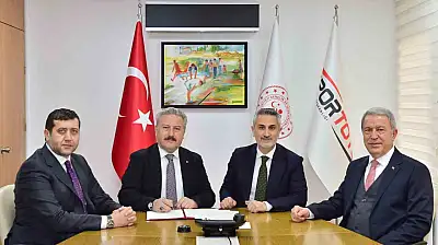 MHP Kayseri Milletvekili Baki Ersoy'dan Erciyes 38 FK'ya büyük destek müjdesi