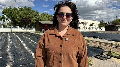 Öğrenciler doğal ürünler bahçesinde uygulamalı eğitim aldı