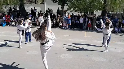 Okul okul gezip sporu sevdiriyorlar