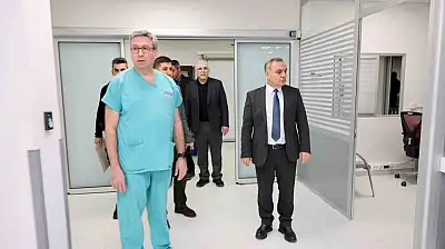 Rektör Prof. Dr. Altun, PET - BT Ünitesinin yenileme çalışmalarını inceledi