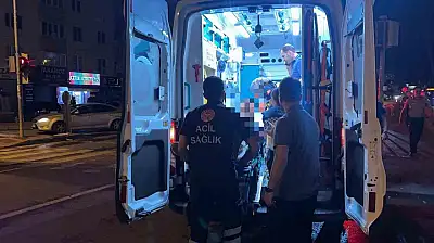 Tabancayla yaralandı, tramvaya bindi