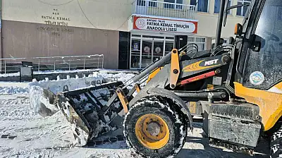 Talas'ta öğrenciler okula temiz başladı
