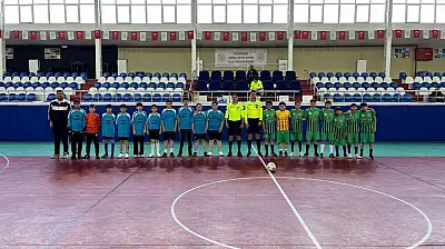 Tomarza'da 19 Mayıs coşkusu Futsal turnuvası finaliyle taçlandı