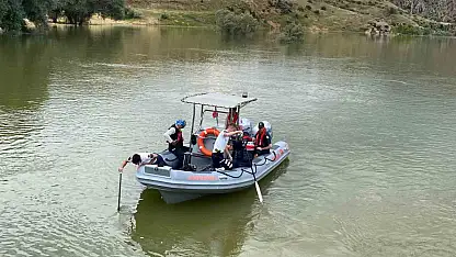 Çocuğunu kurtarmak için Kızılırmak'a giren babanın cansız bedeni bulundu