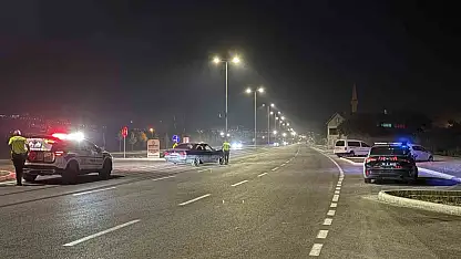 Oto tamircisi test için çıktığı otomobille kaza yaptı: 2 yaralı