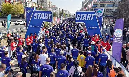 6. Uluslararası Kayseri Yarı Maratonu coşkuyla koşuldu