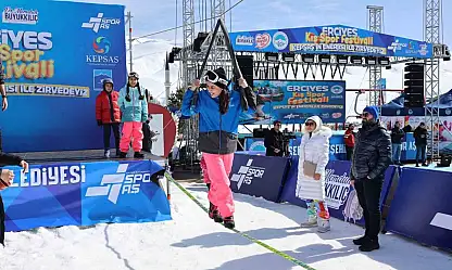 Erciyes Kış Spor Festivali'ne binlerce katılım