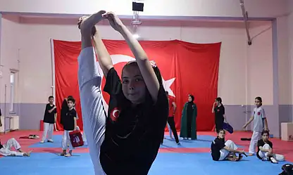 Hobi olarak başladığı taekwondoda Kayseri şampiyonu oldu