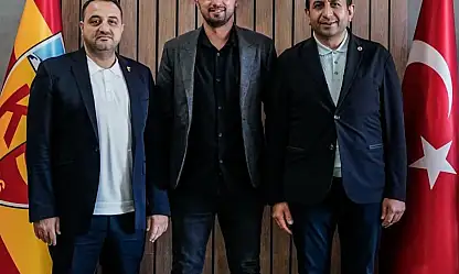 İlhan Parlak görevinden istifa etti