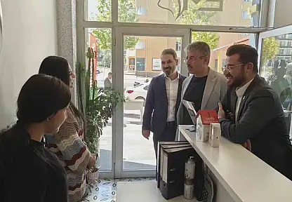 AK Partili Çopuroğlu esnafla buluştu