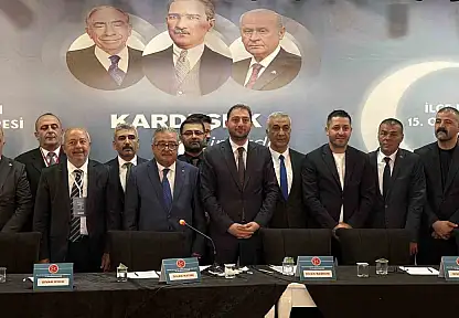 MHP Talas İlçe Başkanlığı'nda Kayhan Saraç güven tazeledi