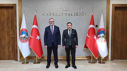 Bakan Yardımcısı Yılmaz'dan Vali Çiçek'e ziyaret