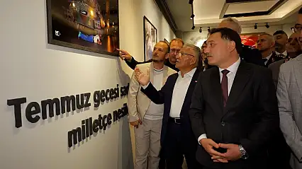 Başkan Büyükkılıç: 'Bu millet esareti kabul etmez, bayrağını yere düşürmez'
