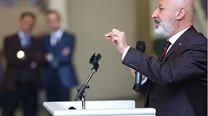 Başkan Çolakbayrakdar: 'Belediyede her bir çalışanın sendikası, 'Ahmet Çolakbayrakdar'dır'