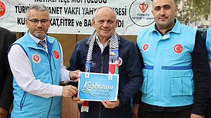 Başkan Öztürk'ten Türkiye Diyanet Vakfı'na vekaletle kurban bağışı