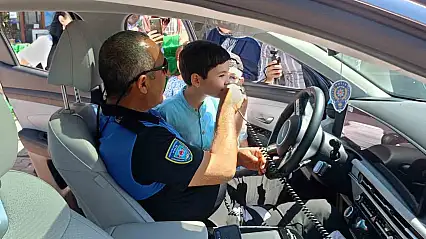 Büyükşehir Engelsiz Çocukevi'nin özel konukları, Atlı Polis Grup Amirliği'ne konuk oldu