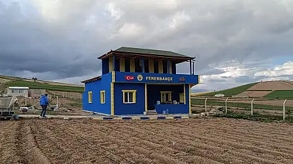 Fenerbahçe taraftarı, hayalini kurduğu evi yaptı