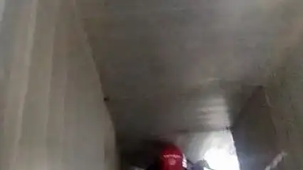 Havalandırma boşluğuna sıkışan kedi kurtarıldı