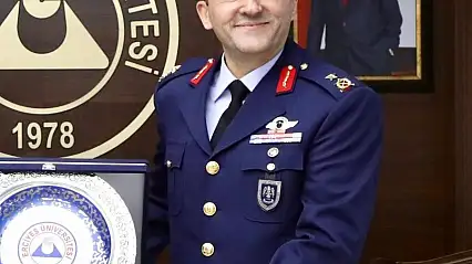 Kayseri Garnizon Komutanı emekliye sevk edildi