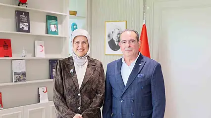 Kızılay Kayseri Şubesi'nde bayrak değişimi