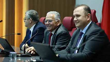 Personeliyle bayramlaşan Başkan Büyükkılıç: 'Kayseri Büyükşehir bir marka'