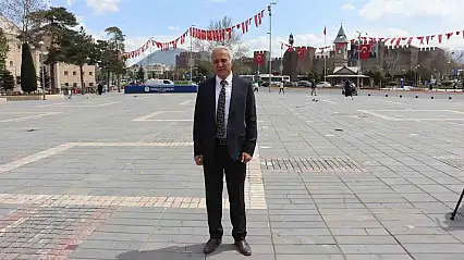 Şahin'den meydanda çağrı: 'Meydan kavgası arasında işçinin hakları güme gidiyor'