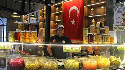 Turşu sezonu başladı, yılların turşucusundan püf noktaları geldi