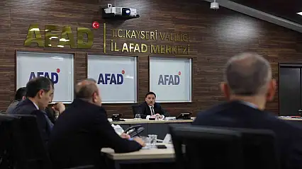 Vali Çiçek Başkanlığında Kurum Müdürleri Değerlendirme Toplantısı gerçekleştirildi