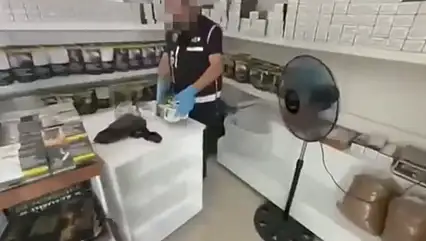 Kayseri'de 13 bin adet makaron ve 2 bin 10 paket kaçak sigara ele geçirildi